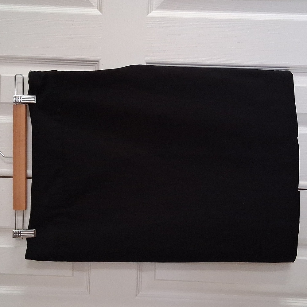 Liz Claiborne Classic Black Pencil Skirt - Size 8